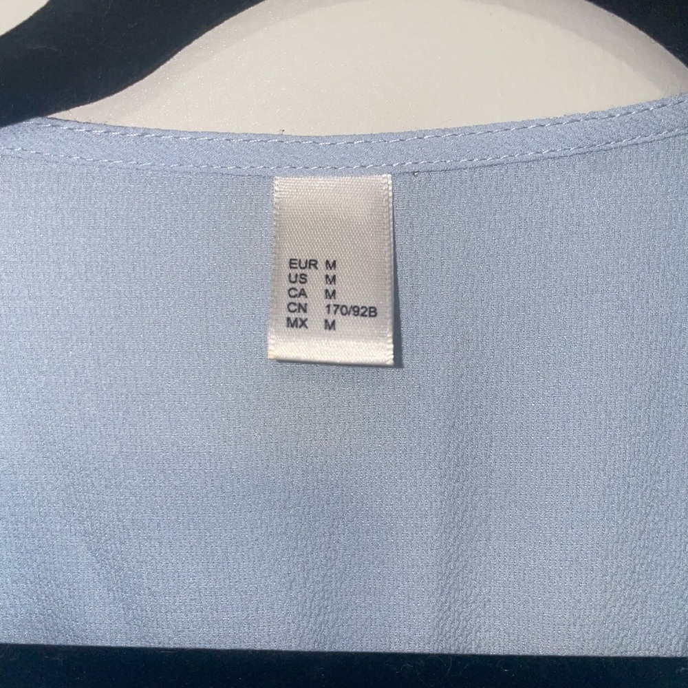H&M Powder Blue Romper Sz Medium - Picture 3 of 3